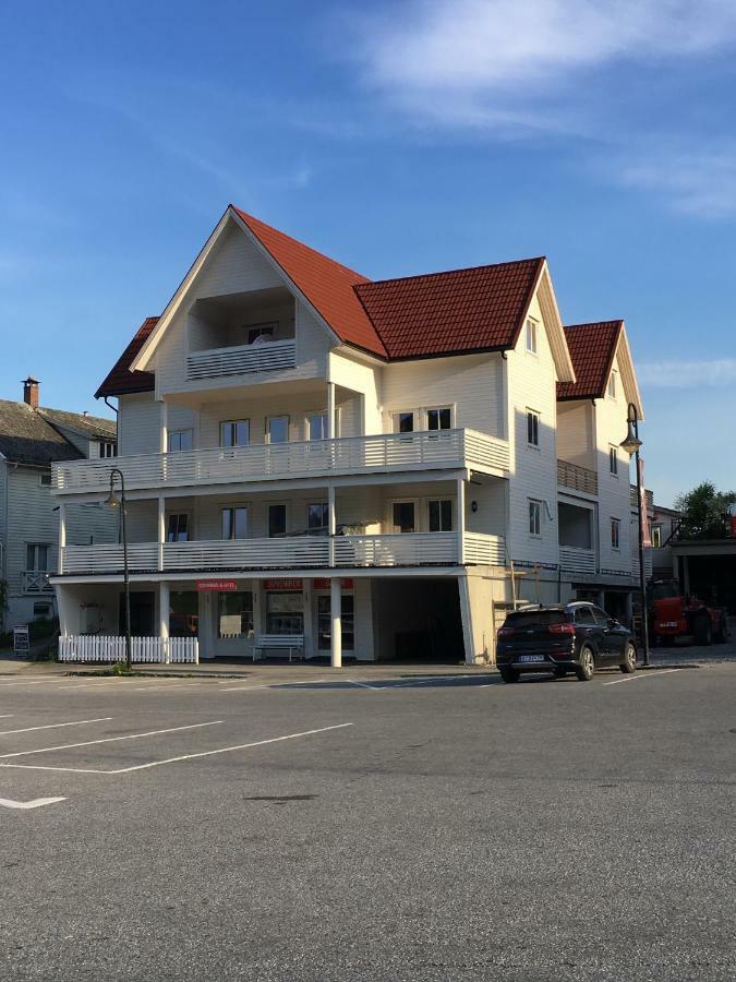 Balestrand Fjordapartments Exterior photo
