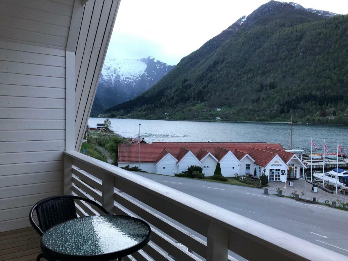 Balestrand Fjordapartments Exterior photo