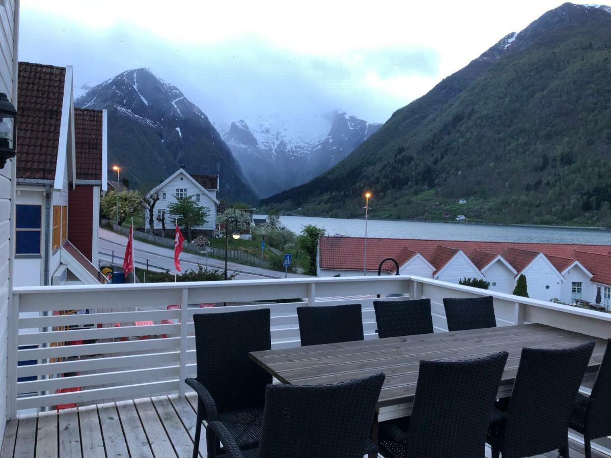 Balestrand Fjordapartments Exterior photo